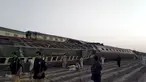 Gambar dari video ini, menunjukkan kereta setelah tabrakan di Ghotki, Pakistan, Senin (7/6/2021). Dua kereta ekspres bertabrakan di Pakistan selatan Senin pagi. (AP Photo)