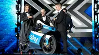 Sky Racing Team VR46 untuk pertama kalinya mempresentasikan motor yang akan mereka pakai di Moto3 2015 kepada publik, Sabtu (12/12/2015) WIB. (Facebook)