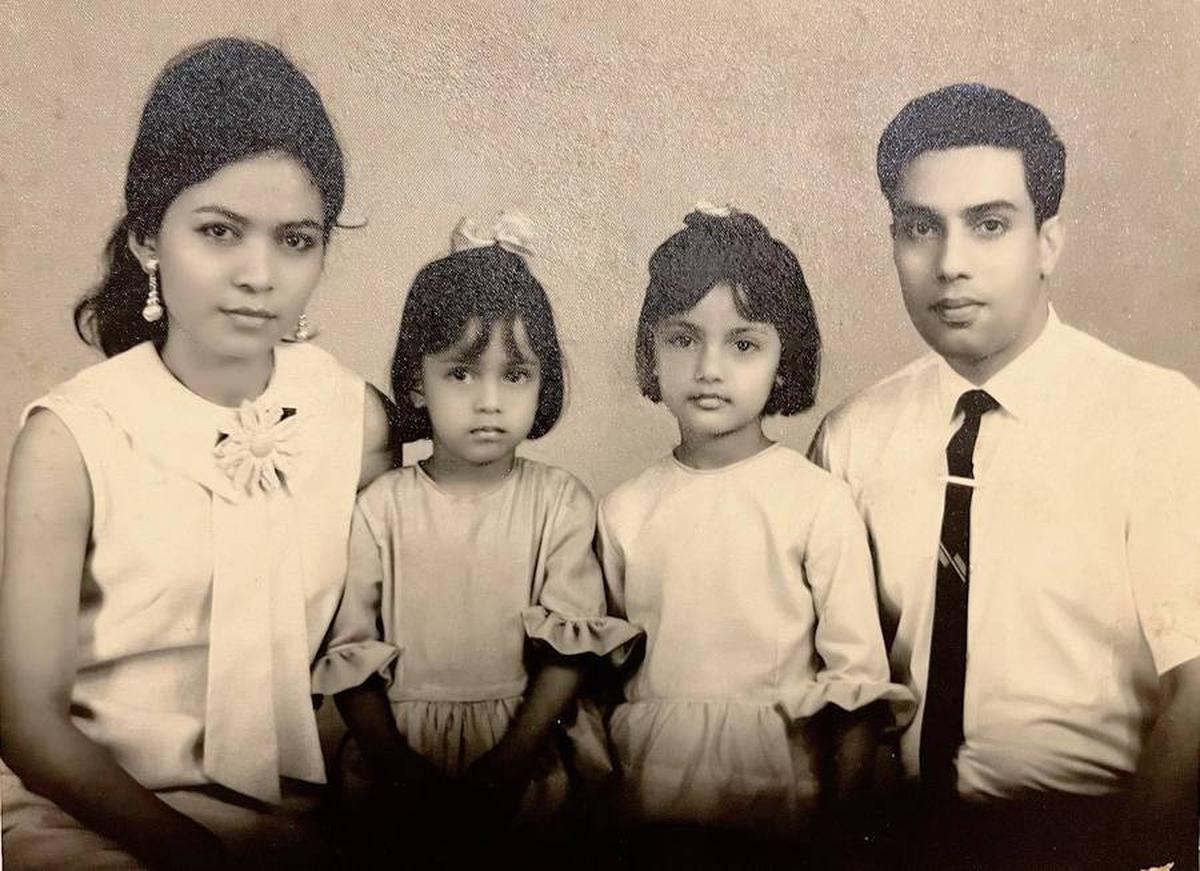 8 Potret Rumah Masa Kecil Marissa Haque, Menyimpan Banyak Kenangan Meski Kini Tak Terawat