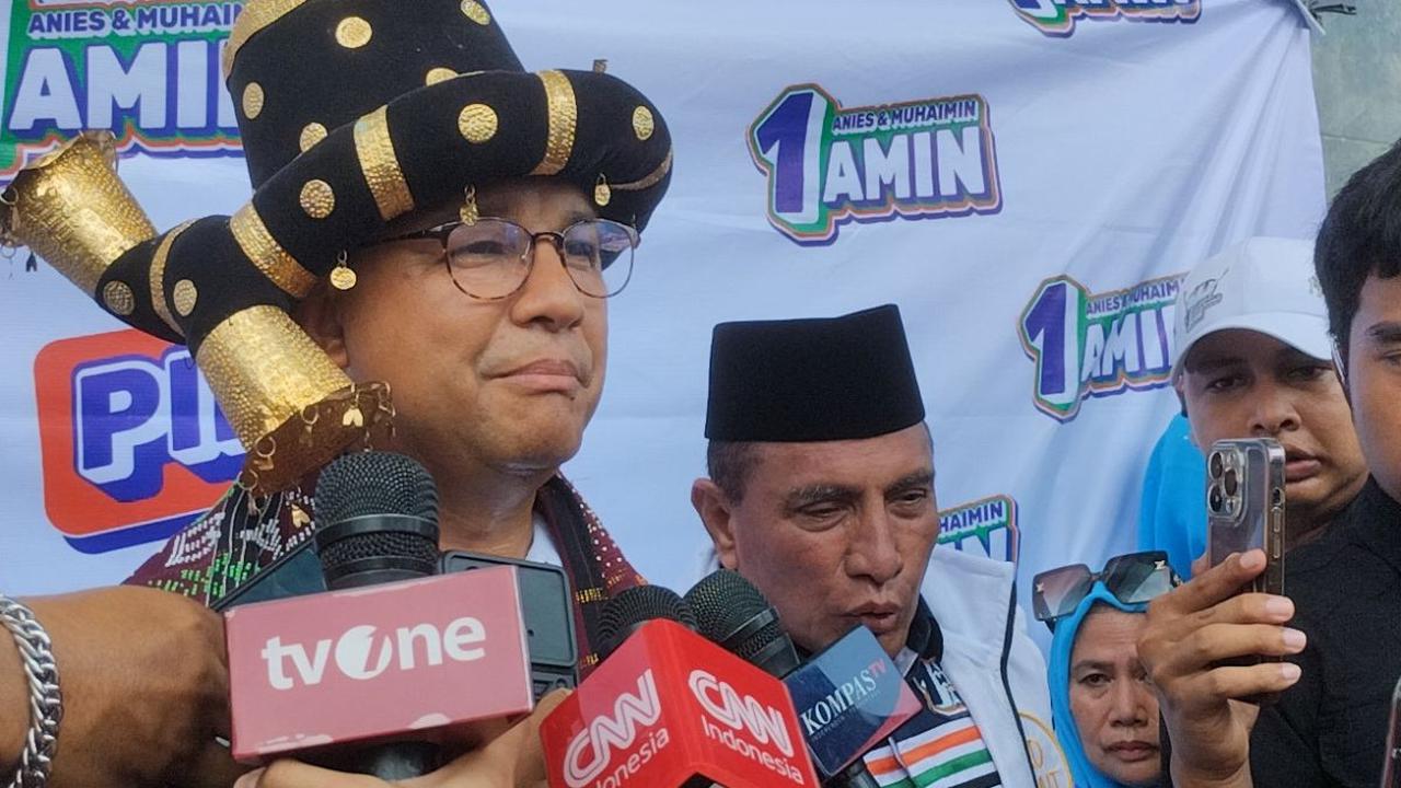 Sementara dari ketiga capres yang diundang, baru calon presiden nomor urut 01, Anies Baswedan yang menghadiri acara ini.<br>