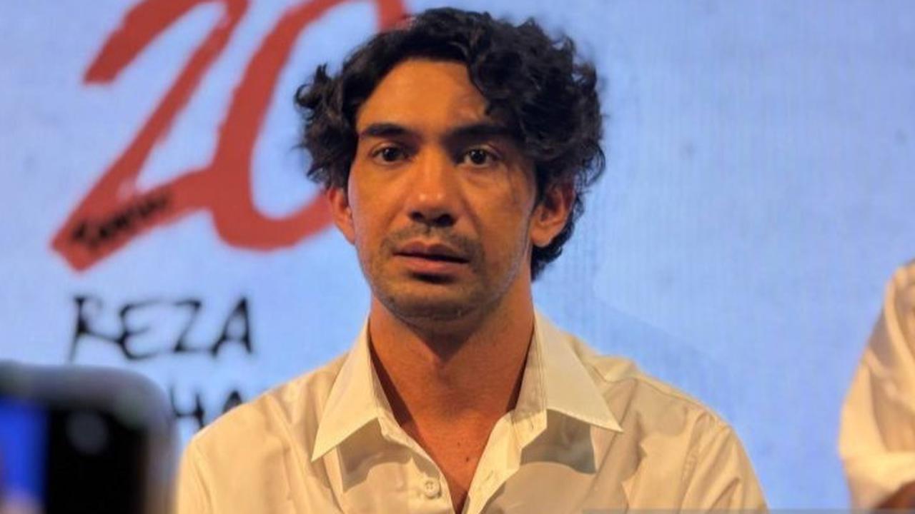 Reza Rahadian Sampaikan Doa Haru untuk Pernikahan Luna Maya dan Maxime Bouttier