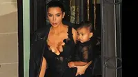 Kim Kardashian mulai menyuruh putri kecilnya yang baru berusia dua tahun untuk mulai berdiet.