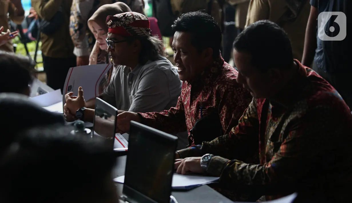 Di hari pertama, 239 kepala daerah terpilih hasil Pilkada serentak 2024 mendatangi Kementerian Dalam Negeri (Kemendagri) untuk melakukan registrasi pelantikan dan menjalani pemeriksaan kesehatan. (Liputan6.com/Angga Yuniar)