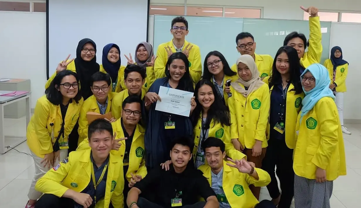 Usut punya usut, Ali Saleh Alhuraiby adalah mahasiswa kedokteran UI angkatan 2016. Dia lulus setelah menempuh pendidikan 3,5 tahun. (FOTO: instagram.com/alihuraiby/)