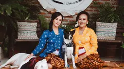 Tak kalah sama, Janissa juga sempat menjajal mengenakan baju kebaya khas Bali. Paras darah Indonesia terlihat jelas di wajahnya. (Liputan6.com/IG/@janisaas)