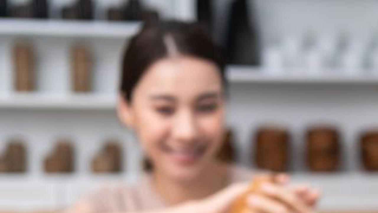 Meroket! Penjualan Produk Capai Lebih dari 30 Kali Lipat saat Live Streaming 9.9 Super Shopping Day di Shopee Live