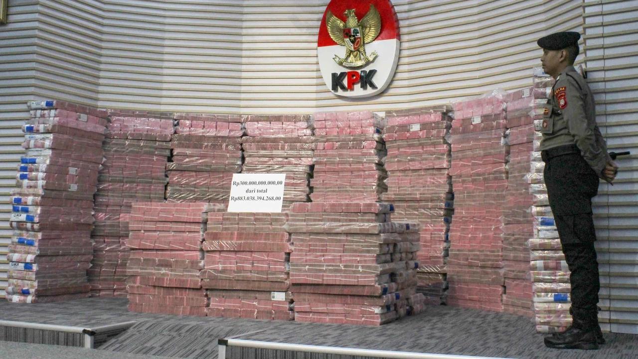 VIDEO: Momen KPK Emosi Depan Tumpukan Uang Miliaran: Korupsi Uang Pensiun Kejahatan Paling ..