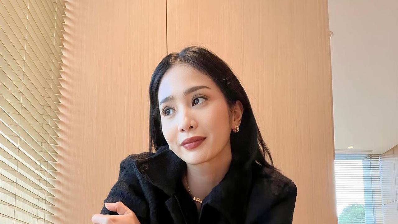 Profil dan Agama Bunga Zainal, Masih Terlihat Awet Muda di Usia 37 Tahun