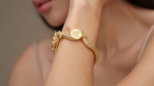 Model Gelang Emas Naga 916/Ilustrasi Gambar oleh AI