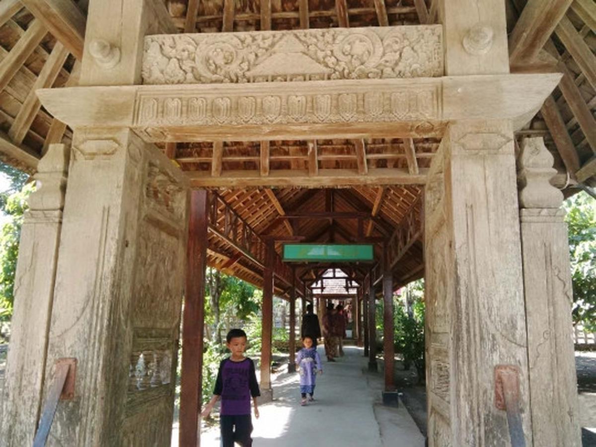 Menelusuri jejak Wali Songo di Makam Sunan Drajat
