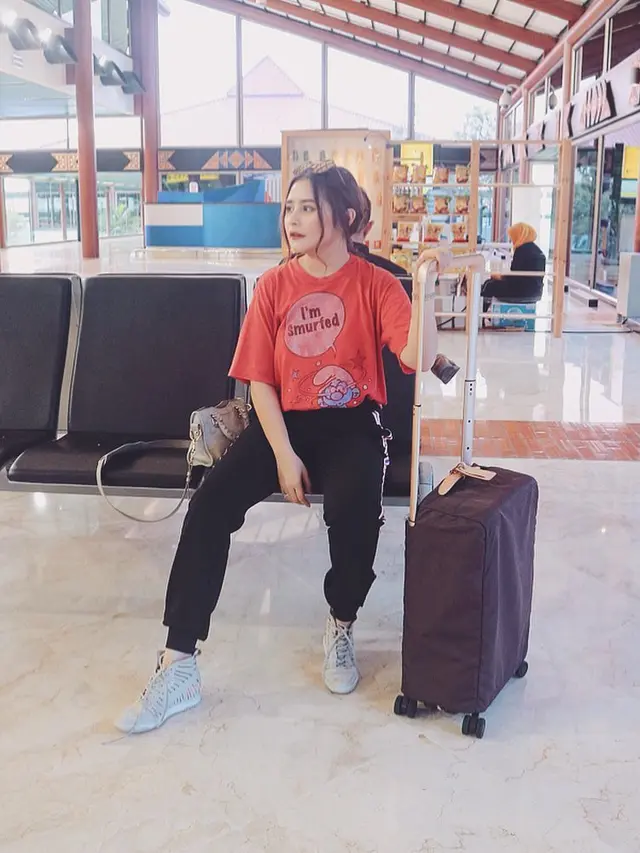 [Bintang] Prilly Latuconsina