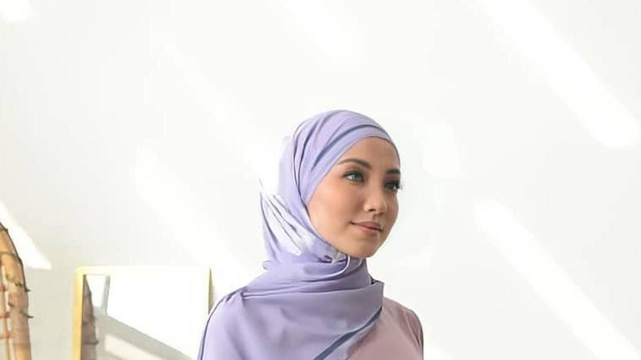 <b>Lavender Purple, Warna Ungu Gelap Menawan</b>