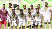 Starting XI Timnas Mali U-17 saat menghadapi Timnas Uzbekistan U-17 dalam laga perdana Piala Kemerdekaan 2025 di Stadion Utama Sumatera Utara, Deli Serdang, Selasa (12/8/2025). (Dok. Piala Kemerdekaan).