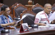 Dipaksa Bohong, Alasan Penggugat Ingin Ada Pilihan Tak Beragama di KTP, Berujung Ditolak MK