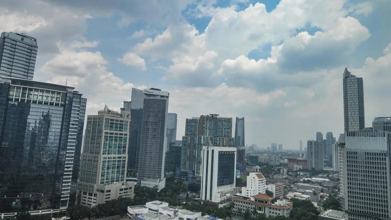 "Kuatnya industri pengolahan juga sejalan dengan PMI yang ekspansif selama 26 bulan berturut-turut di bulan Oktober kemarin di 51,5 atau ekspansif," kata Menko Airlangga.