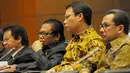 Oesman Sapta Odang (kedua dari kiri) saat mengikuti pertemuan dengan panitia World Congress di  Ruang Delegasi  Parlemen RI, Jakarta, Senin (16/02/2015). (Liputan6.com/Andrian M Tunay)