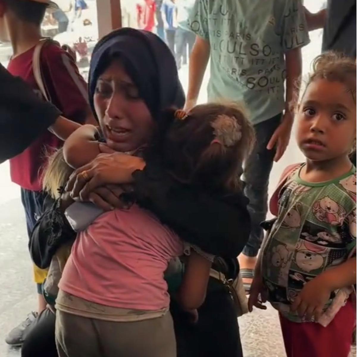 wanita palestina histeris