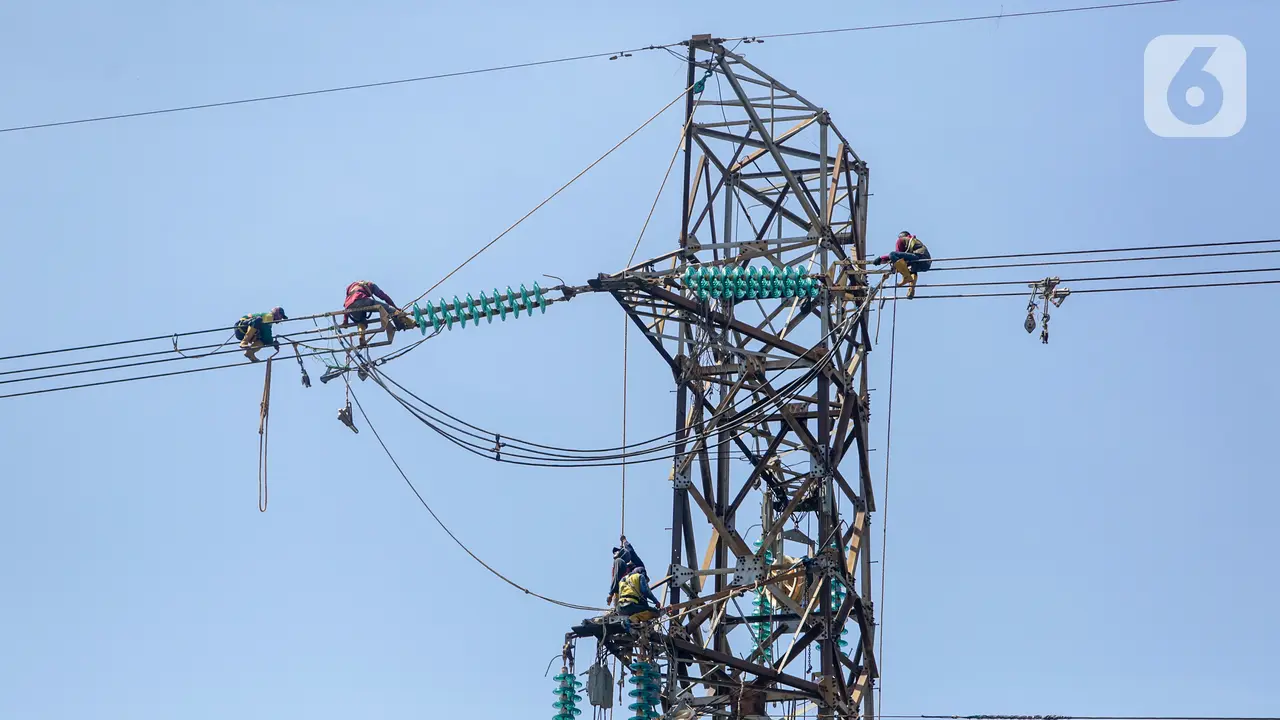 PLN Tunda Proyek Listrik Demi Penyelamatan Operasional