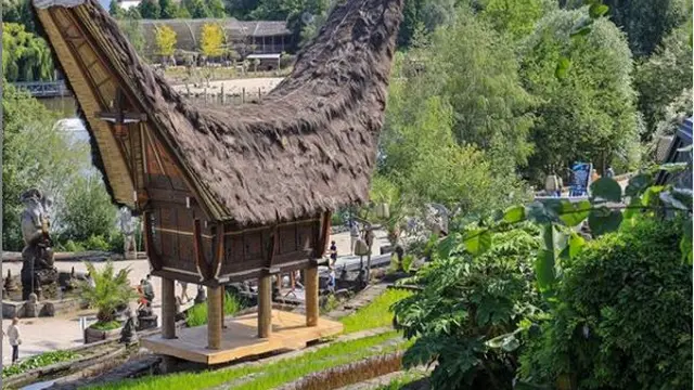Penginapan di Tengah Kebun Binatang Terbaik di Eropa, Pagi-Pagi Bisa Dibangunkan Beruang
