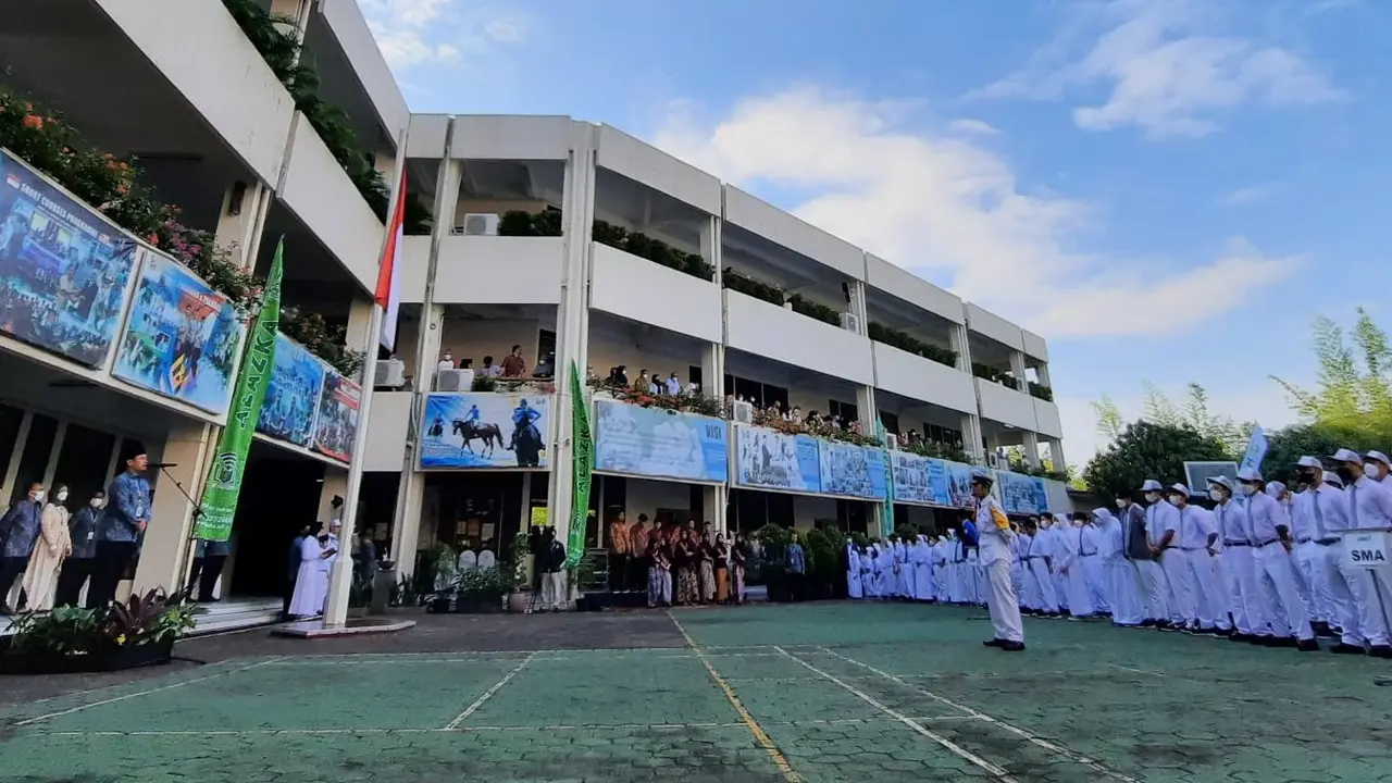 Siswa Al Azhar Kelapa Gading mengawali sekolah ajaran baru 2022/20223. (Istimewa)