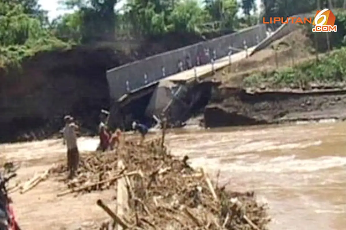 jembatan-putus-131213a.jpg