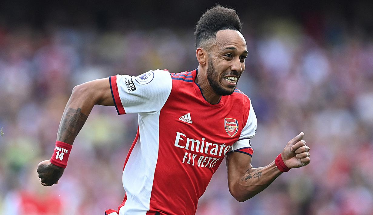 Premier League tidaklah asing buat Aubameyang. Pemain berusia 33 tahun tersebut sebelumnya pernah memperkuat Arsenal di tahun 2018-2022 dan meraih beberapa trophy. (AFP/Daniel Leal)