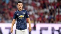 4. Ander Herrera - Rekrutan era Louis van Gaal ini tampil apik dan mampu membawa rekan setimnya untuk berbuat lebih banyak di lapangan. Alasan itu bisa membuatnya menjadi salah satu pilihan pemain yang layak menjadi kapten Manchester United. (AFP/Christof