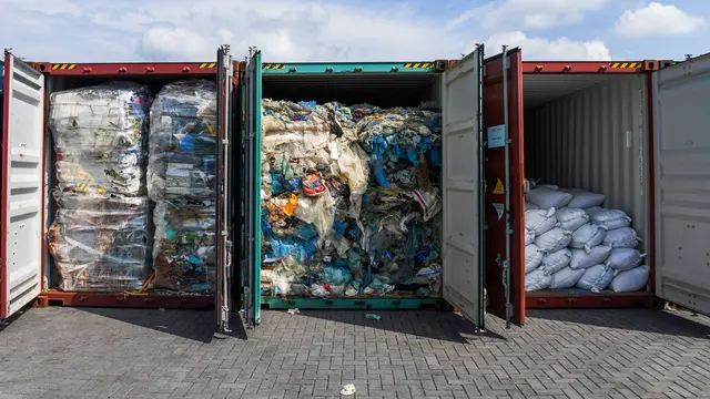 Malaysia Kembalikan Limbah Plastik ke Negara Asal