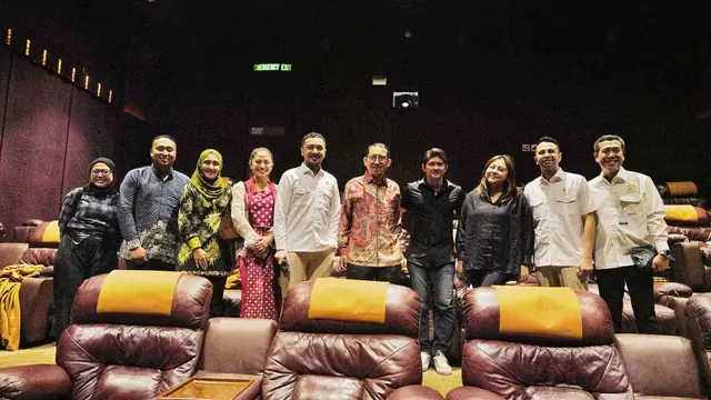 Film Timur