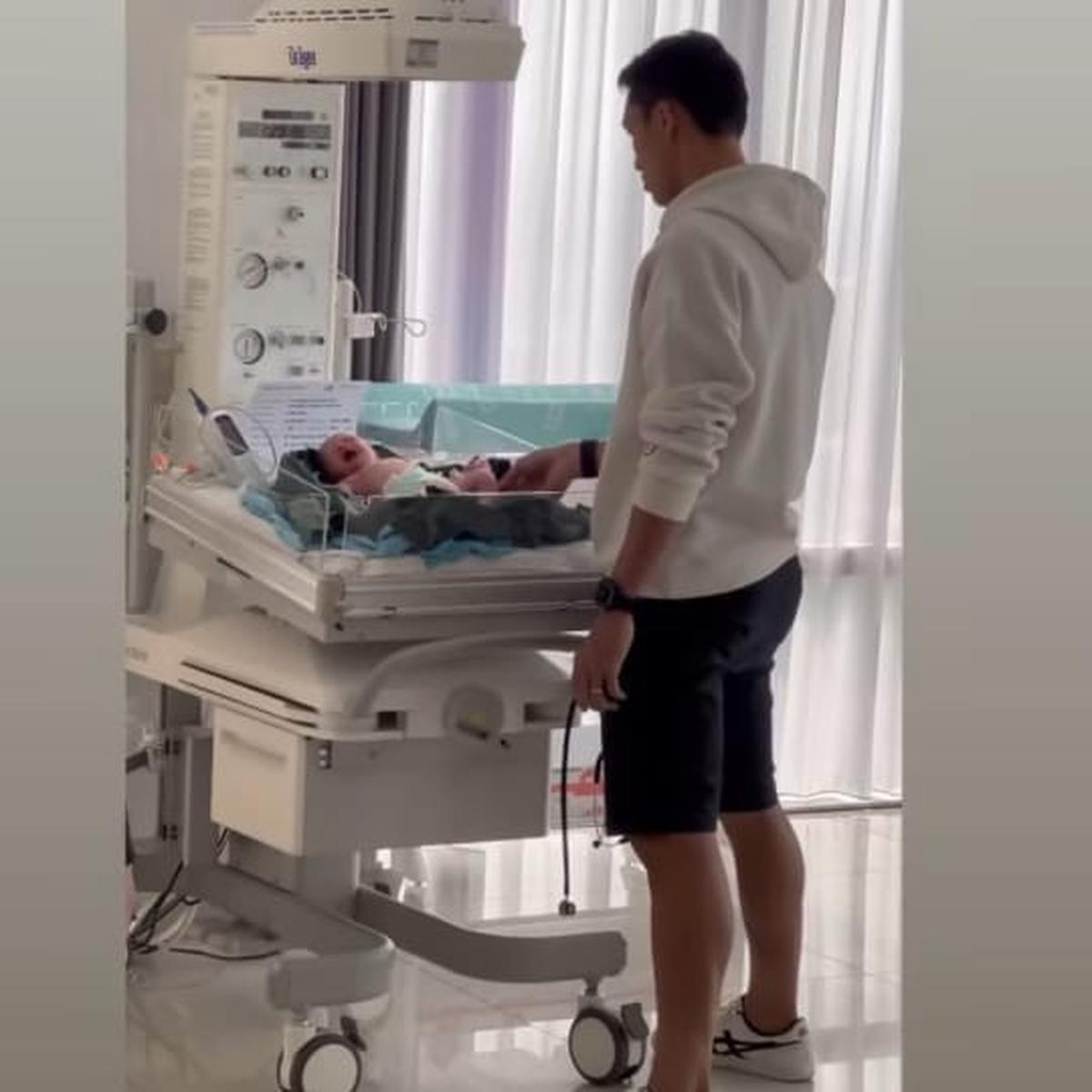 Potret Anak Shanju dan Jonatan Christie