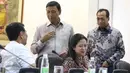 Menko Polhukam Wiranto, Menko PMK Puan Maharani dan Menteri Perhubungan Budi Karya Sumadi menghadiri rapat terbatas yang membahas penghapusan penggunaan merkuri di Kantor Presiden, Jakarta, Kamis (9/3). (Liputan6.com/Angga Yuniar)
