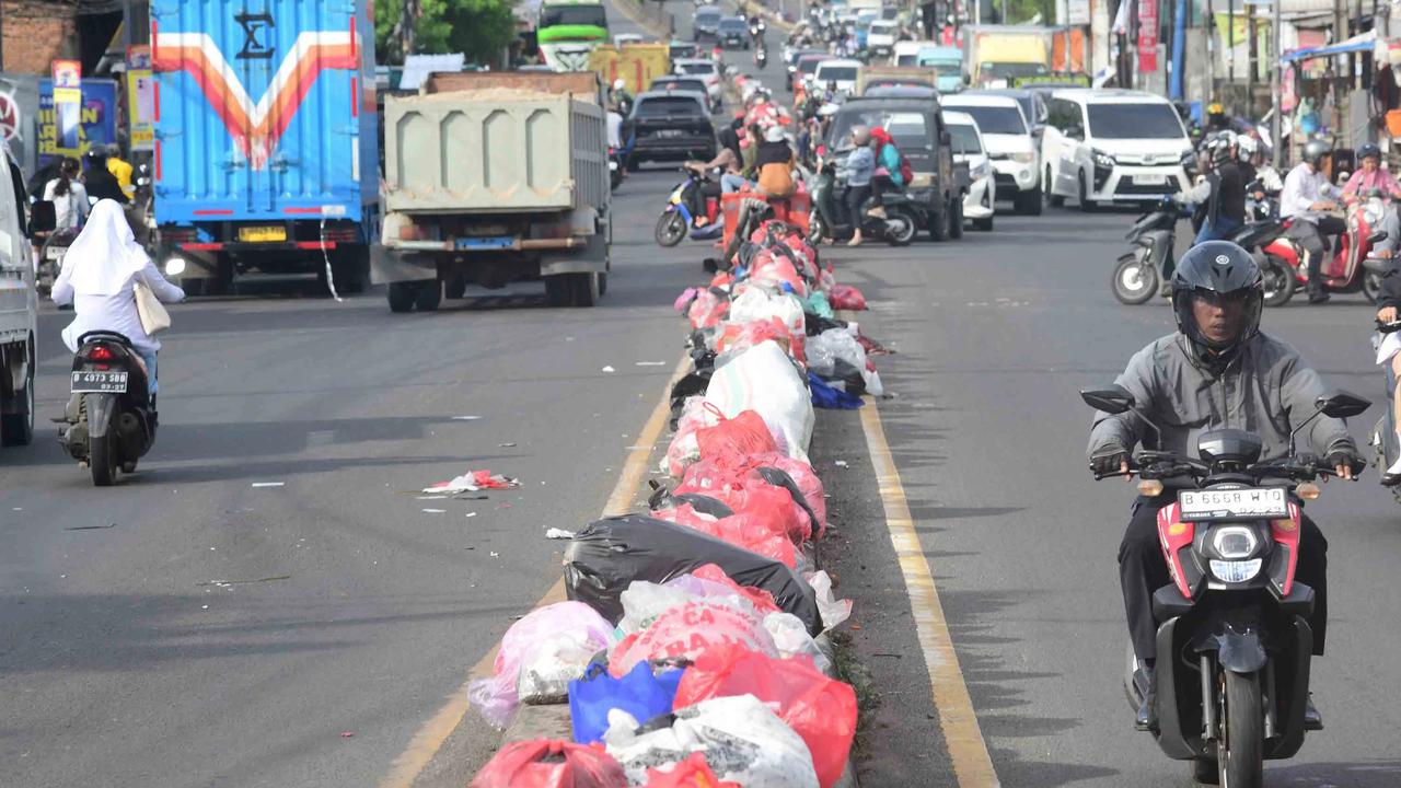 FOTO: Krisis Sampah Masih Terjadi di Tangerang Selatan