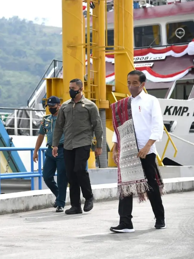 Presiden Joko Widodo meresmikan 7 pelabuhan penyeberangan di Kawasan Strategis Pariwisata Nasional (KSPN) Danau Toba. (Dok Kemenhub)