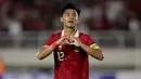 <p>Pratama Arhan menutup kemenangan telak Timnas Indonesia U-23 atas Chinese Taipe dengan memamerkan gestur hati dalam pertandingan Grup K Kualifikasi Piala Asia U-23 2024 yang berlangsung di Stadion Manahan, Solo, Sabtu (9/9/2023). (Bola.com/Arief Bagus Prasetiyo)</p>