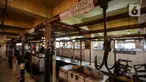 Gantungan daging di los pedagang yang kosong di Pasar Kebayoran, Jakarta, Rabu (20/1/2021). Para pedagang daging sapi di sejumlah pasar di kawasan Jakarta, Bogor, Depok, Tangerang, dan Bekasi (Jabodetabek) menggelar aksi mogok jualan mulai Rabu hingga Jumat (22/1). (Liputan6.com/Johan Tallo)