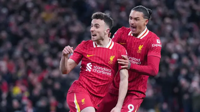 Foto: Perjuangan 10 Pemain Liverpool saat Melawan Fulham, The Reds Selamat dari Kekalahan