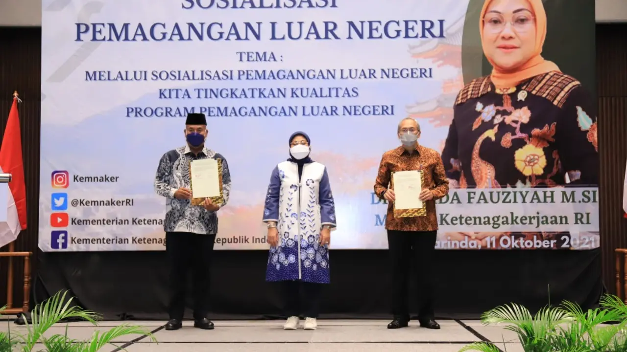 Menteri Ketenagakerjaan, Ida Fauziyah, secara resmi membuka Sosialisasi Pemagangan Luar Negeri pada Senin (11/10/2021), di Hotel Mercure Samarinda.