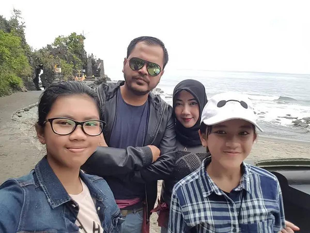 6 Potret Keluarga Haldy Sabri Sebelum Menikah dengan Irish Bella, Penuh Kehangatan