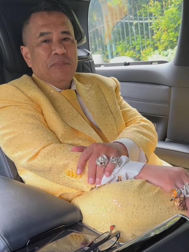 Hotman Paris dirawat di kamar Rp195 juta per malam. (credit:instagram.com/hotmanparisofficial)