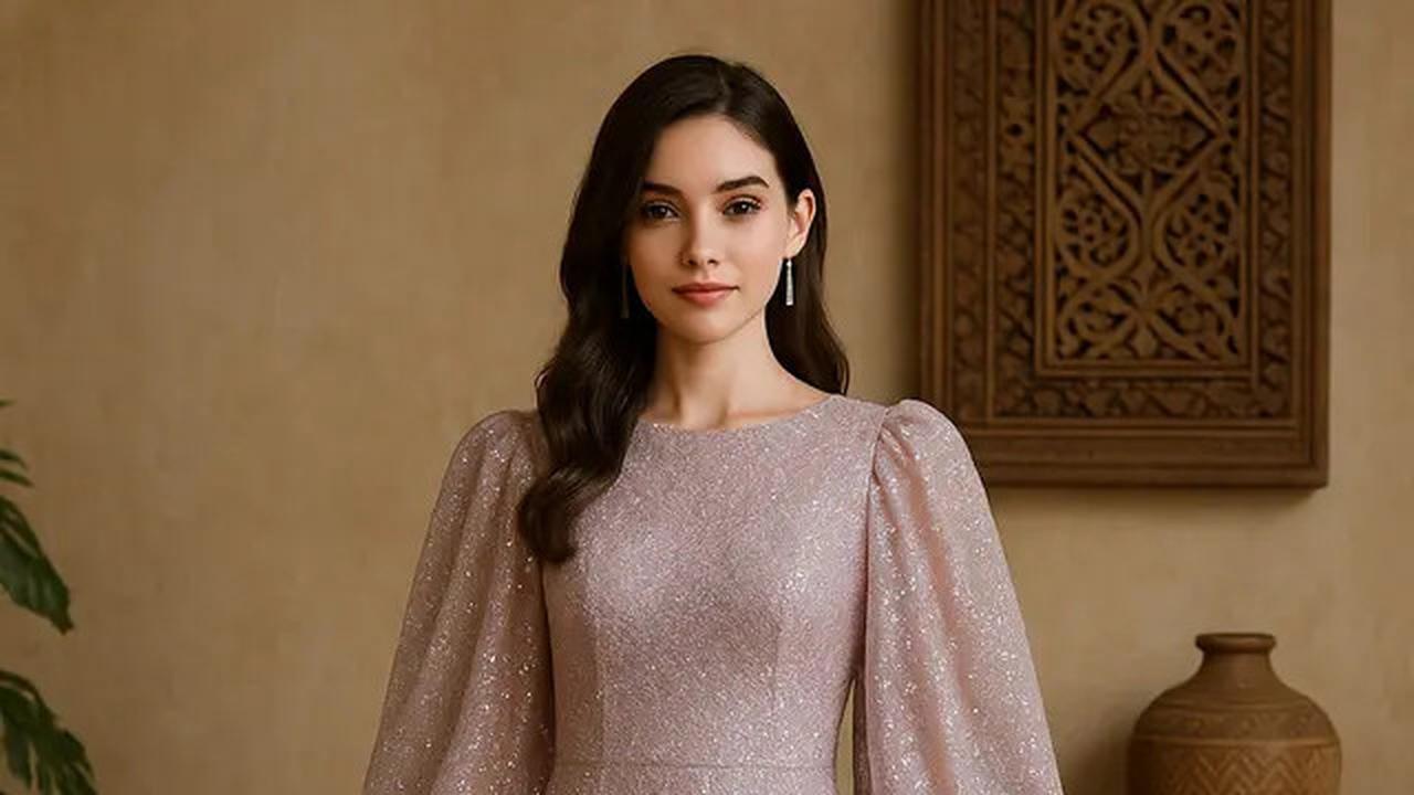 Trend Long Dress Brokat 2025 Warna Pastel dan Model Mermaid Lagi Naik Daun