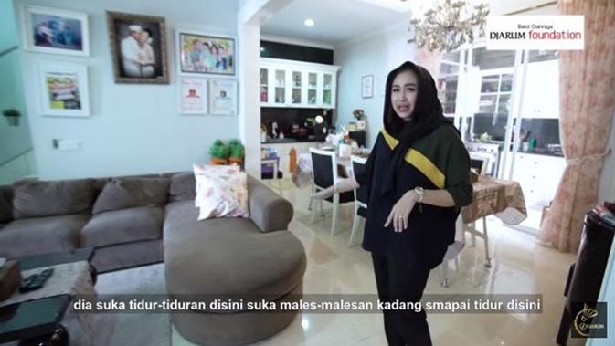 7 Potret Isi Rumah The Daddies Hendra dan Ahsan, Ruang Pialanya Curi Perhatian (sumber: YouTube pbdjarum)