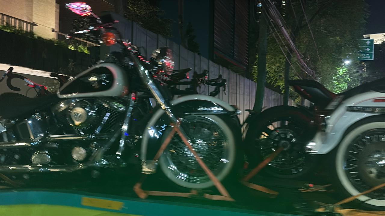 Deretan kendaraan mewah Silmy Karim yang disita KPK