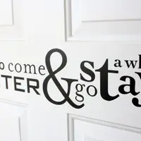 Memiliki rumah ternyata bisa kamu wujudkan meski usia baru 20-an.