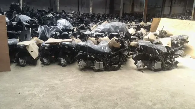 Gudang penadah motor hasil kejahatan di Jakarta Selatan.