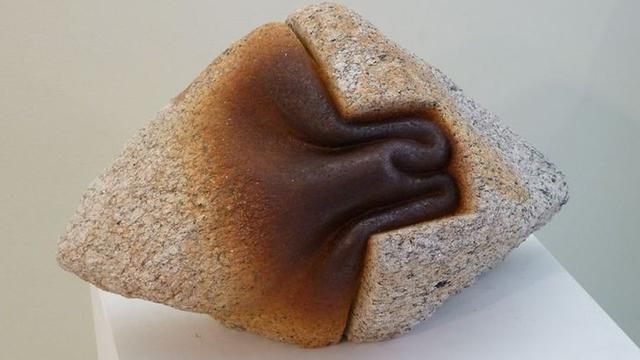 6 Bentuk Batu Karya Seniman Ini Unik, Prosesnya Bikin Bertanya-Tanya