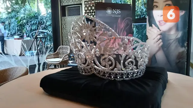 Instruktur Kebugaran Terpilih Jadi Miss Universe Singapura 2025, Berhak Pakai Mahkota Rancangan Desainer Perhiasan Indonesia