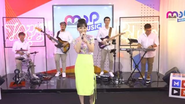 Penampilan Sarwendah saat nyanyi dangdut jadi pusat perhatian publik