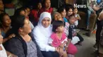 Menteri Sosial (Mensos) Khofifah Indar Parawansa mengingatkan para orangtua agar lebih waspada dalam menghadapi maraknya peredaran narkoba. Apalagi sindikat barang haram itu kini membidik anak-anak sebagai pasar mereka, termasuk menjadikan mereka seb...