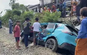 Berkas Kasus Taksi Green SM Tabrak KRL Dikirim Lagi ke Kejari Bekasi