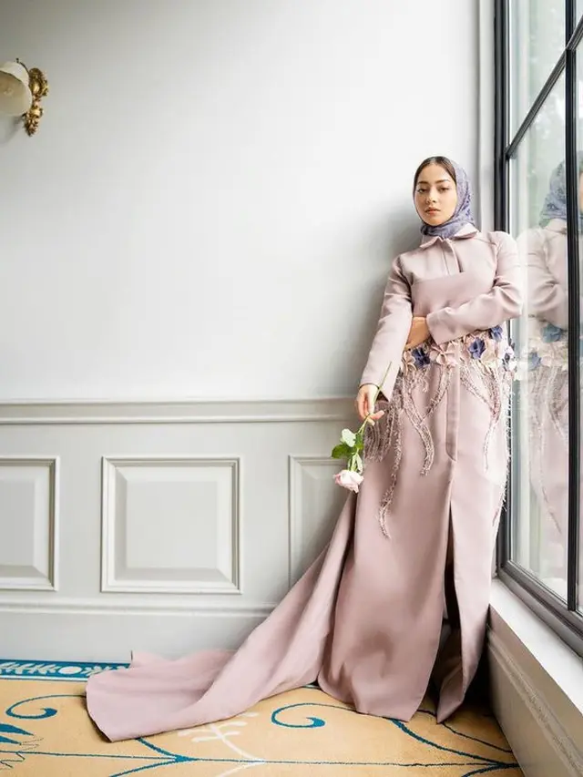 Potret Terbaru Nikita Willy Setelah Tunangan, Tampil Berhijab dan Elegan